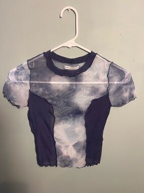 Urban Outfitters Blue Mesh Tie Dye Baby Tee 🌫️🫐